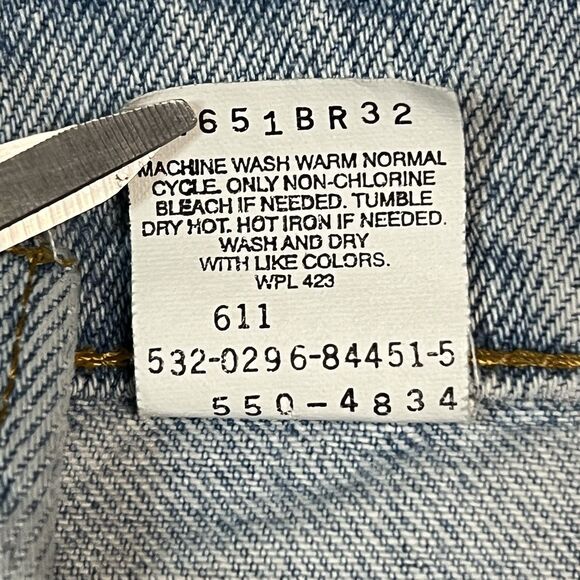 VTG Levis 550 Jeans Men 36x30 Blue Relaxed Tapered 90s Light Wash Tag Distressed - Picture 6 of 16